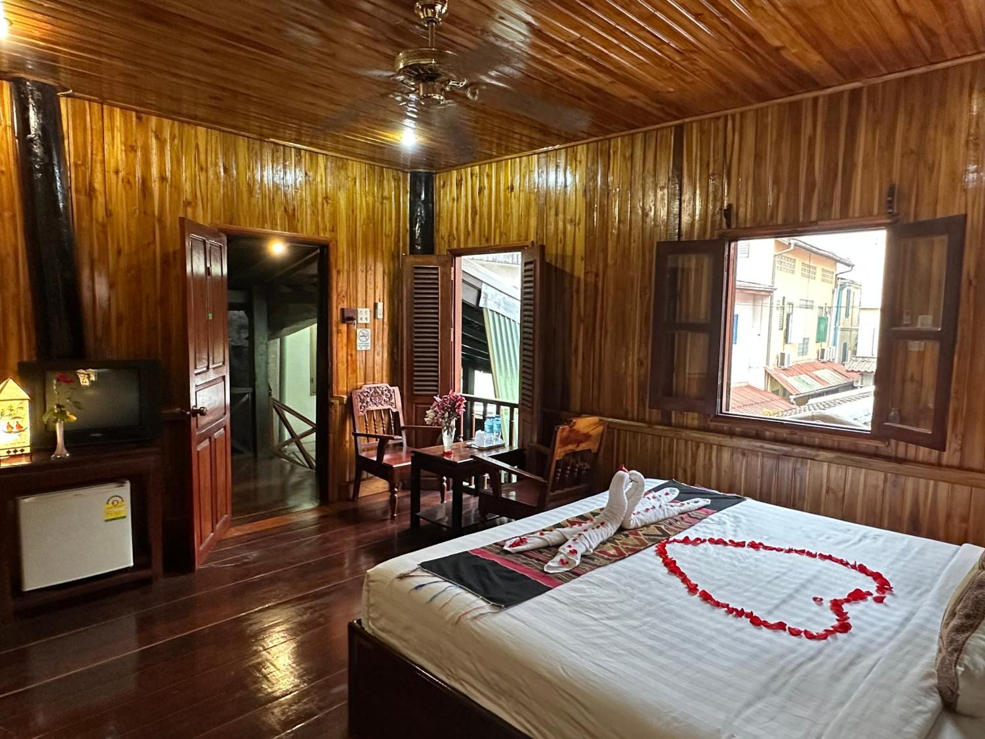 לואנג פרבאנג Villa Alounsavath Mekong Riverside מראה חיצוני תמונה